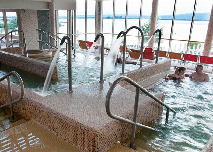 Velence Spa Lake Apartman Exteriör bild